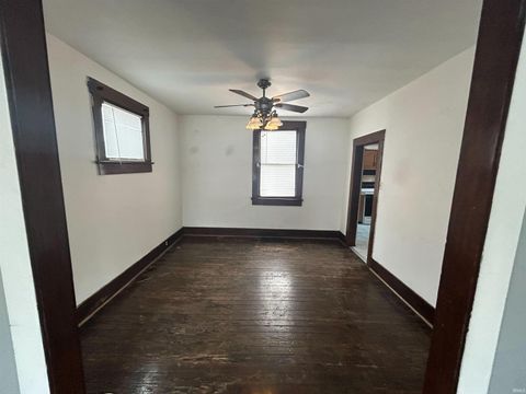 Tiny photo for 345 W Packard Avenue, Fort Wayne, IN 46807 (MLS # 202549935)