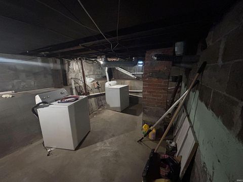 Tiny photo for 345 W Packard Avenue, Fort Wayne, IN 46807 (MLS # 202549935)