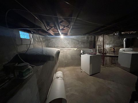 Tiny photo for 345 W Packard Avenue, Fort Wayne, IN 46807 (MLS # 202549935)