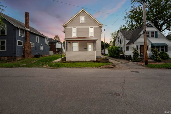 1018 LOREE ST, FORT WAYNE, IN 46805 - Image 744bbad6f2de7d801a028d9fae4d3f39/3211681472