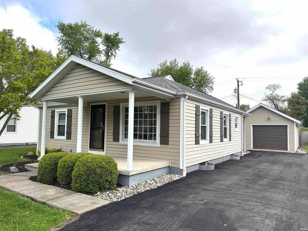 Photo of 3312 N Linden Street, Muncie, IN 47304 (MLS # 202615630)