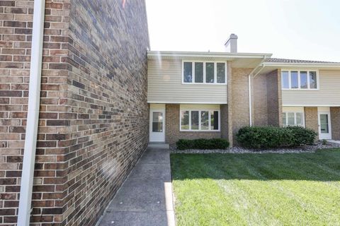 Photo of 5511 S Wayne Avenue, Fort Wayne, IN 46807 (MLS # 202620521)