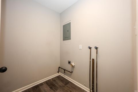 Tiny photo for 5511 S Wayne Avenue, Fort Wayne, IN 46807 (MLS # 202620521)