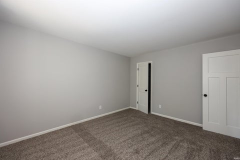 Tiny photo for 5511 S Wayne Avenue, Fort Wayne, IN 46807 (MLS # 202620521)
