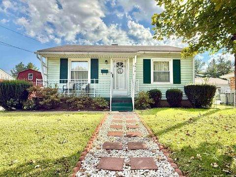 Photo of 3418 Koressel Avenue, Evansville, IN 47712 (MLS # 202540664)
