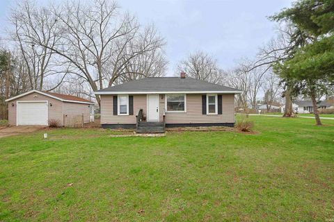 Photo of 13320 La Salle Avenue, Mishawaka, IN 46545 (MLS # 202611119)