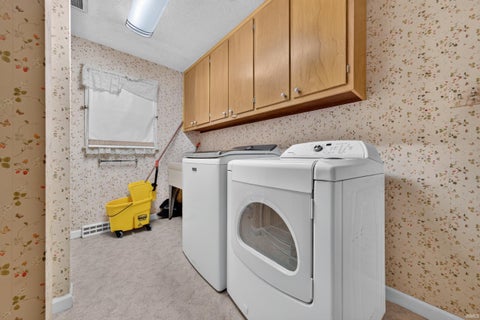 Tiny photo for 8 Golfview Drive, Logansport, IN 46947 (MLS # 202626229)