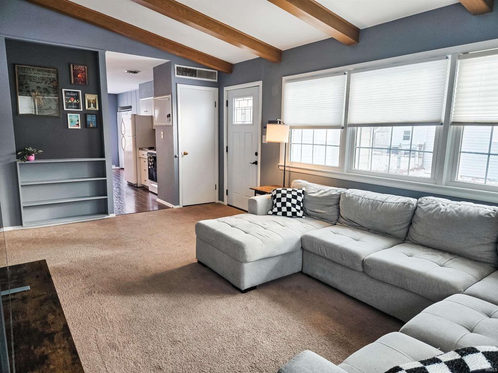 Photo of 2828 Barnhart Avenue, Fort Wayne, IN 46805 (MLS # 202549724)