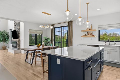 Tiny photo for 1248 PARVIEW Drive, West Lafayette, IN 47906 (MLS # 202612508)