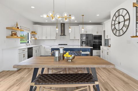 Tiny photo for 1248 PARVIEW Drive, West Lafayette, IN 47906 (MLS # 202612508)