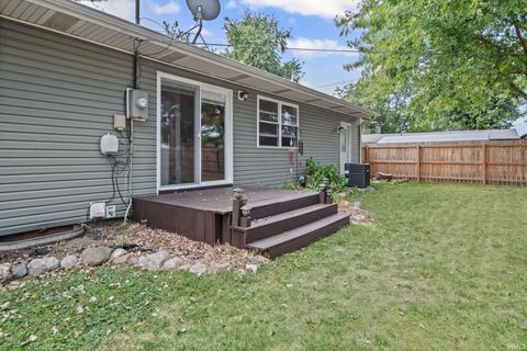 Tiny photo for 307 W Elizabeth Street, Flora, IN 46929 (MLS # 202541189)