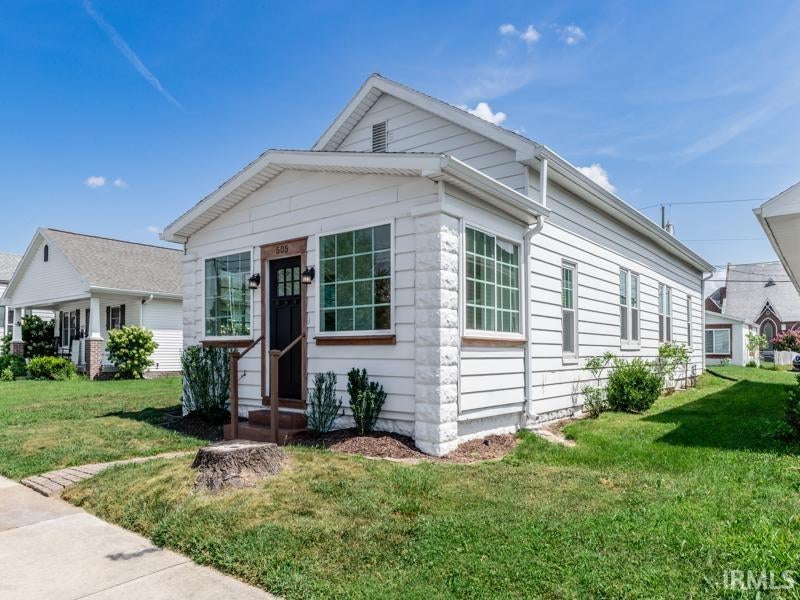 Photo of 505 Garfield Avenue, Evansville, IN 47710 (MLS # 202638166)