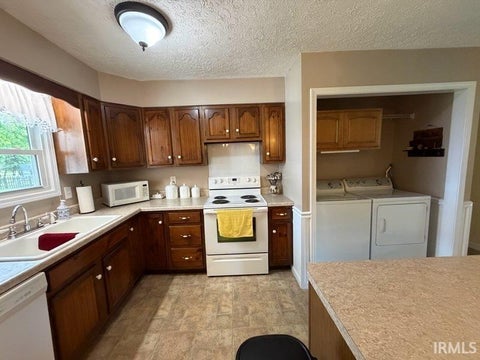 Tiny photo for 420 Phelps Drive, New Castle, IN 47362 (MLS # 202624715)