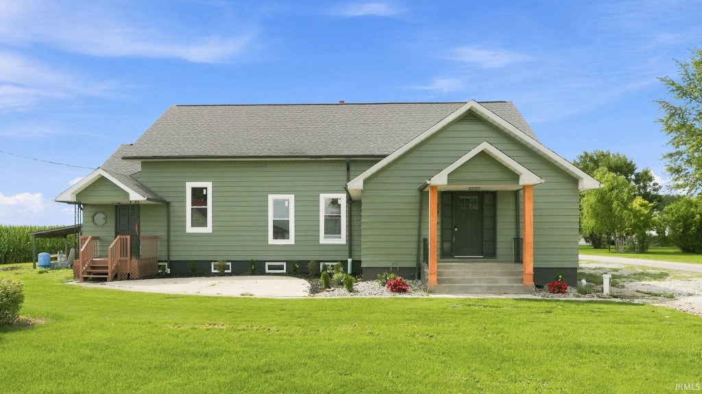 Photo of 3017 W Yoder Road, Yoder, IN 46798 (MLS # 202638155)