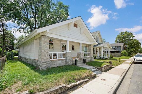 Tiny photo for 515 W Jackson Street, Kokomo, IN 46901 (MLS # 202529338)