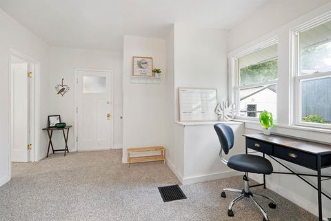 Tiny photo for 515 W Jackson Street, Kokomo, IN 46901 (MLS # 202529338)