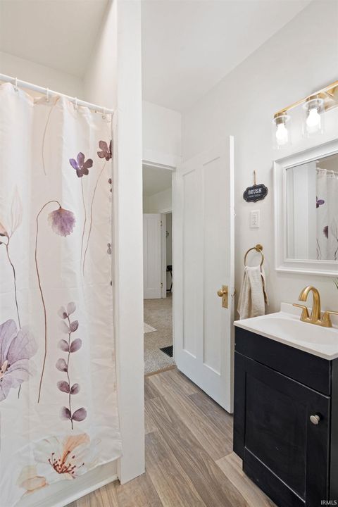 Tiny photo for 515 W Jackson Street, Kokomo, IN 46901 (MLS # 202529338)