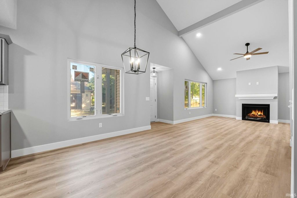 Photo of 8045 Harrisburg Lane, Fort Wayne, IN 46835 (MLS # 202537153)