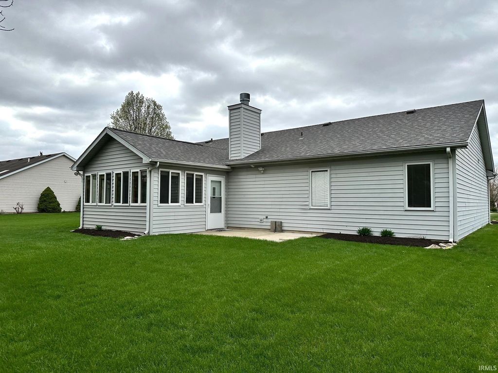 Photo of 6409 Baychester Drive, Fort Wayne, IN 46815 (MLS # 202612814)