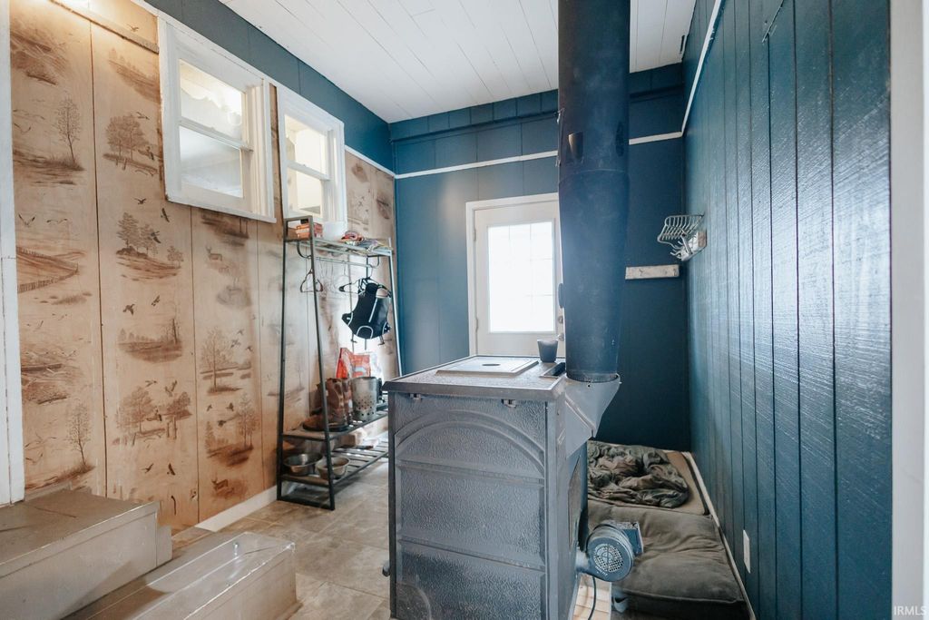 Photo of 891 Clutter Road, Lynnville, IN 47619 (MLS # 202608111)