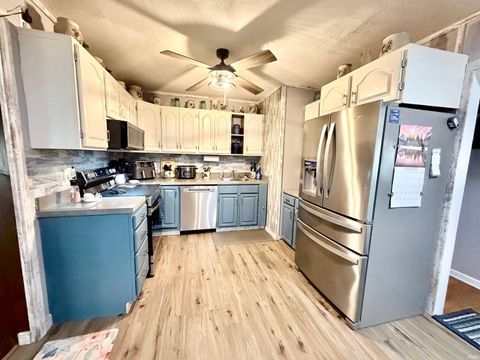 Tiny photo for 3601 Canyon Drive, Kokomo, IN 46902 (MLS # 202600313)