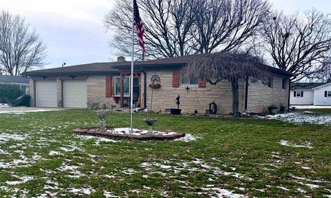 Tiny photo for 3601 Canyon Drive, Kokomo, IN 46902 (MLS # 202600313)