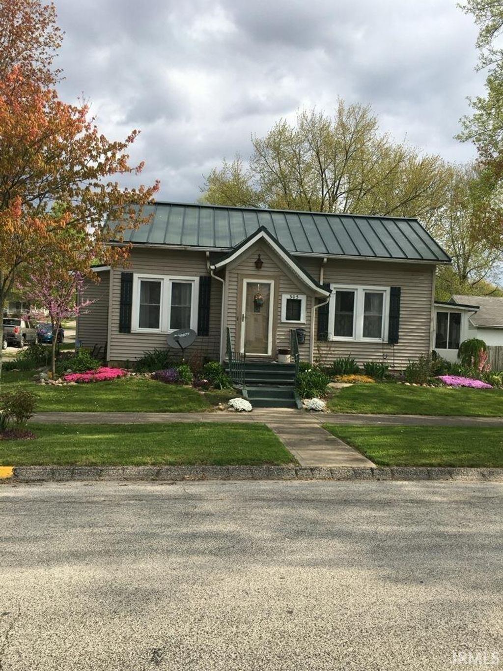 Photo of 303 E Jefferson Street, Albion, IN 46701 (MLS # 202601965)