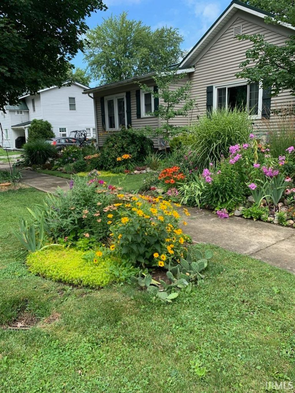 Photo of 303 E Jefferson Street, Albion, IN 46701 (MLS # 202601965)