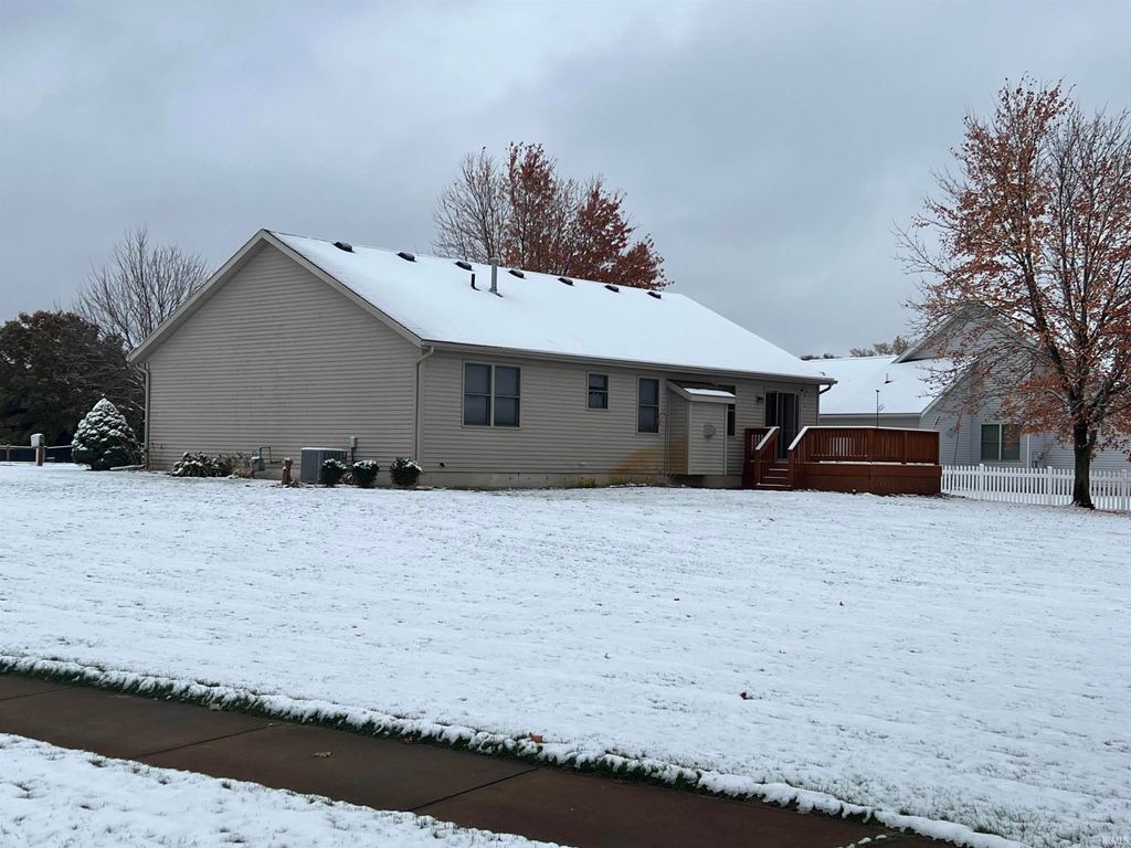 Photo of 51399 Waywood Court, Granger, IN 46530 (MLS # 202546770)