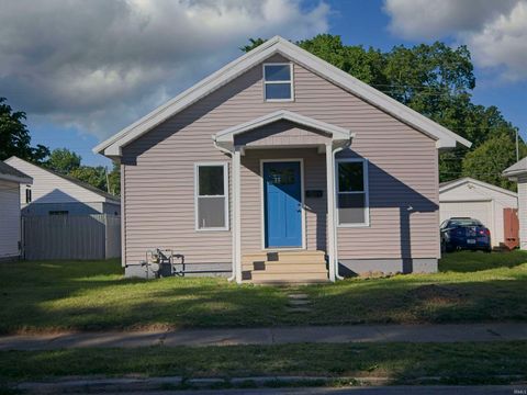 Tiny photo for 1320 Perry Street, Vincennes, IN 47591 (MLS # 202618667)