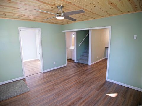 Tiny photo for 1320 Perry Street, Vincennes, IN 47591 (MLS # 202618667)