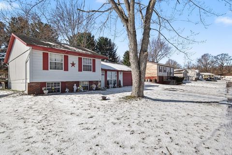 Tiny photo for 1092 Cherry Lane, Peru, IN 46970 (MLS # 202608888)