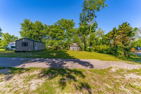 Photo of 311 N Cross Street, Francisco, IN 47649 (MLS # 202617989)