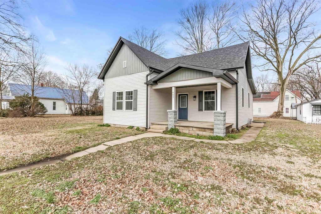 Photo of 407 W Fourth Street, Mount Vernon, IN 47620 (MLS # 202608630)