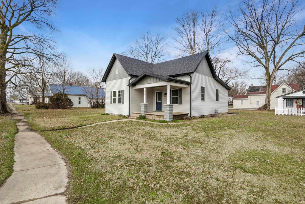 Photo of 407 W Fourth Street, Mount Vernon, IN 47620 (MLS # 202608630)