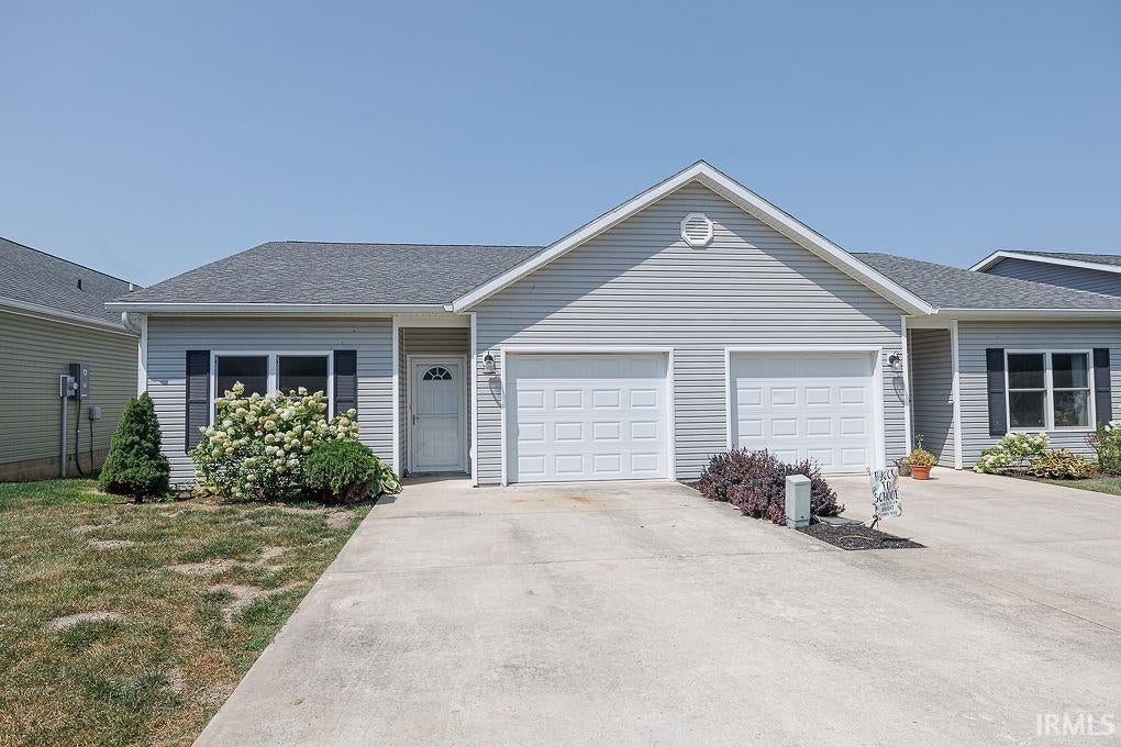 Photo of 564 S Fieldstone Boulevard, Bloomington, IN 47403 (MLS # 202632580)