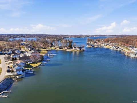 Tiny photo for 7610 S Lake Street, Hamilton, IN 46742 (MLS # 202611893)