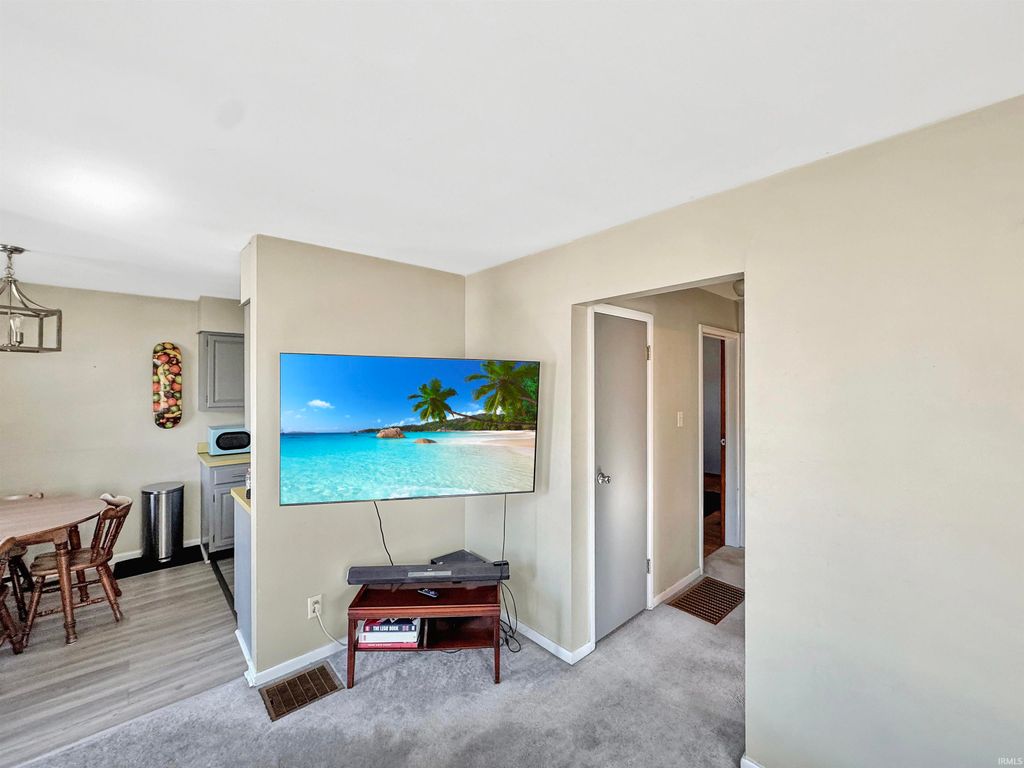 Photo of 1517 N Sheridan Avenue, Indianapolis, IN 46219 (MLS # 202604815)