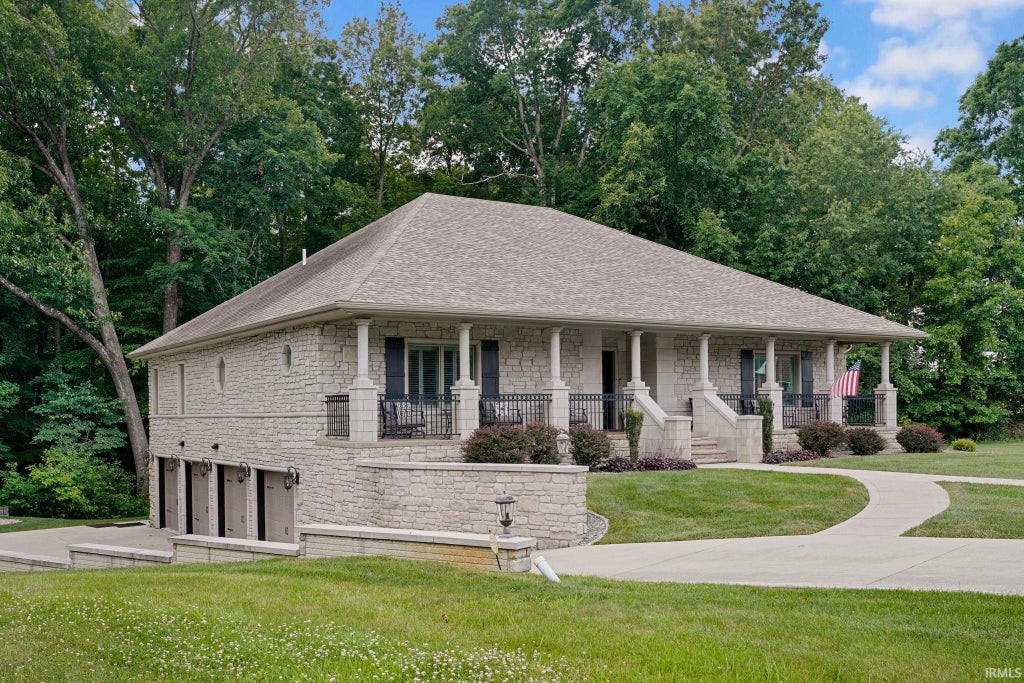 Photo of 410 Crooked Stick Drive, Bedford, IN 47421 (MLS # 202623687)