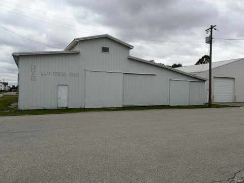Tiny photo for 210 S Market Street, Royal Center, IN 46978 (MLS # 202643034)