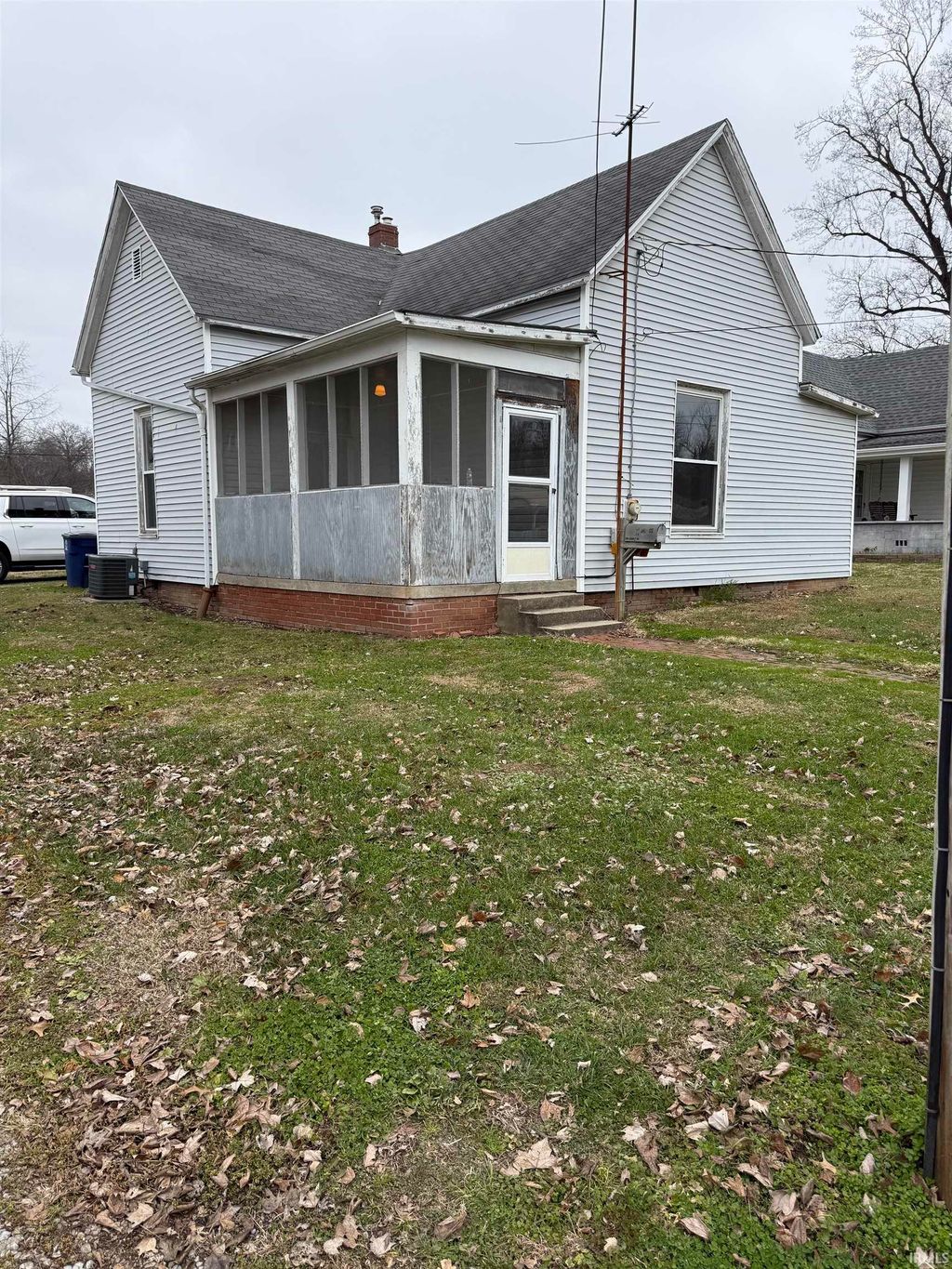 Photo of 122 E Taylor Street, Boonville, IN 47601 (MLS # 202548456)
