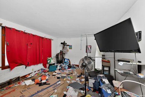 Tiny photo for 824 S Pulaski Street, South Bend, IN 46619 (MLS # 202615213)