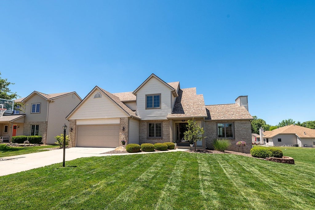Photo of 11125 Tangle Trail, Fort Wayne, IN 46845 (MLS # 202623716)