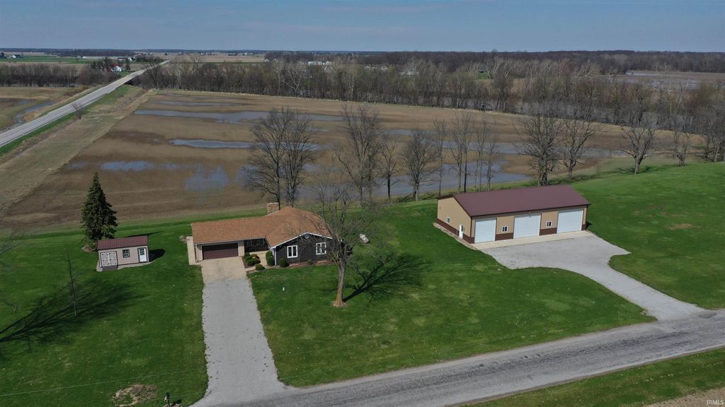 Photo of 22825 Kammeyer Road, Woodburn, IN 46797 (MLS # 202613115)