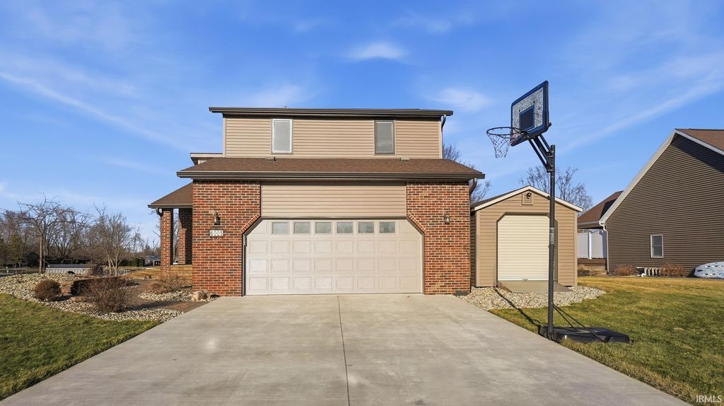 Photo of 6005 S 030 W, Wolcottville, IN 46795 (MLS # 202605354)