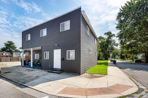 Photo of 502 N Arthur Street, South Bend, IN 46617 (MLS # 202611767)