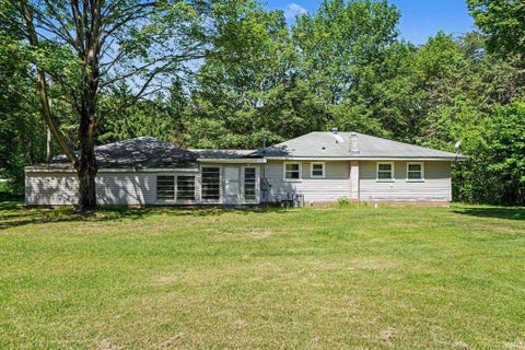 Tiny photo for 57954 Pear Road, South Bend, IN 46619 (MLS # 202620660)