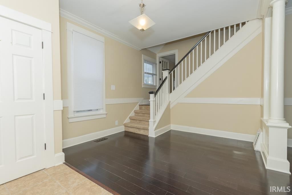 Photo of 606 E Gum Street, Evansville, IN 47713 (MLS # 202601749)