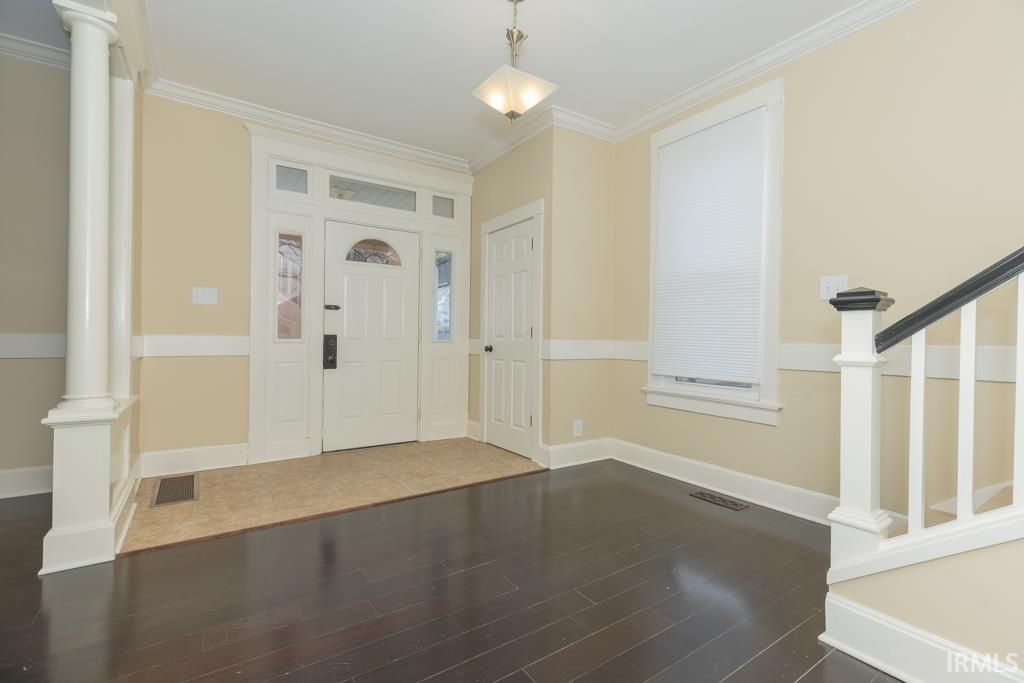 Photo of 606 E Gum Street, Evansville, IN 47713 (MLS # 202601749)