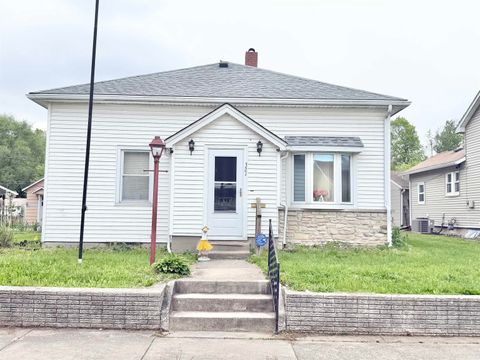 Photo of 321 Day Street, Logansport, IN 46947 (MLS # 202616181)